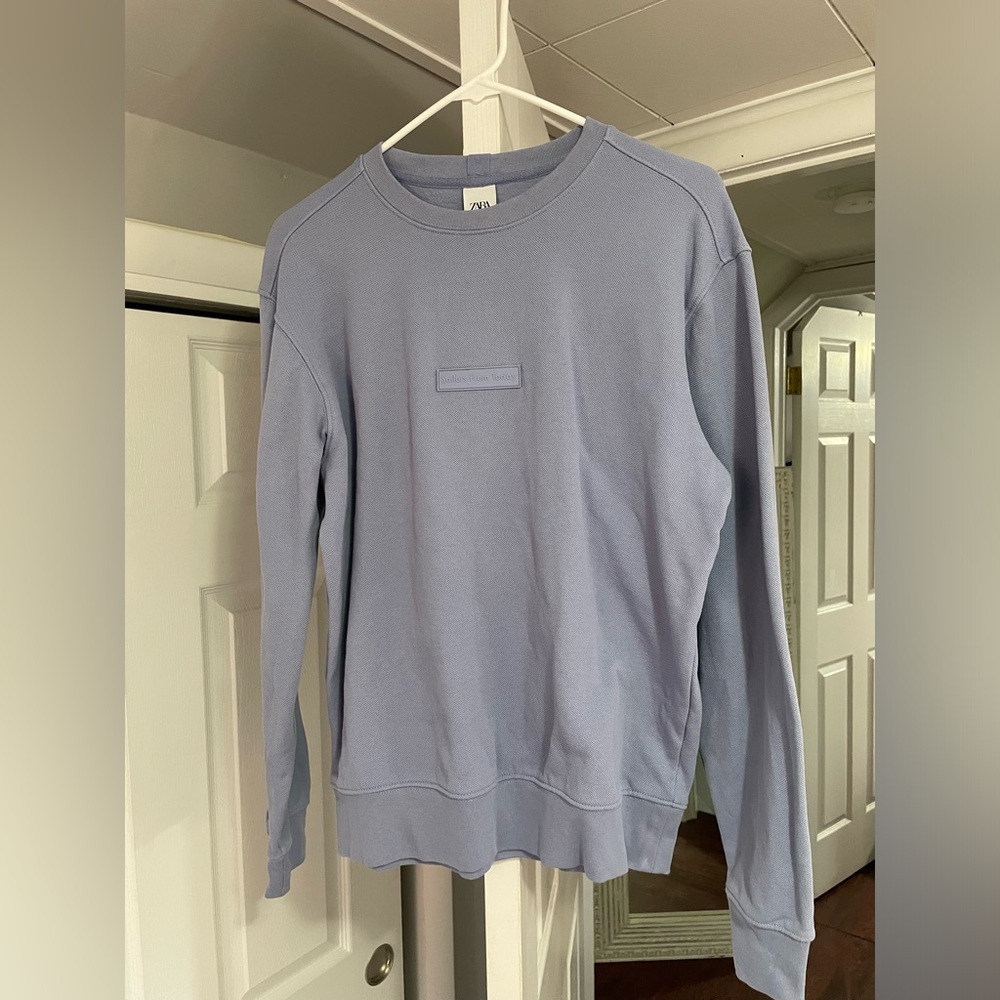 Zara Man Sky Blue Textured Patch Sweatshirt in Men’s size Small